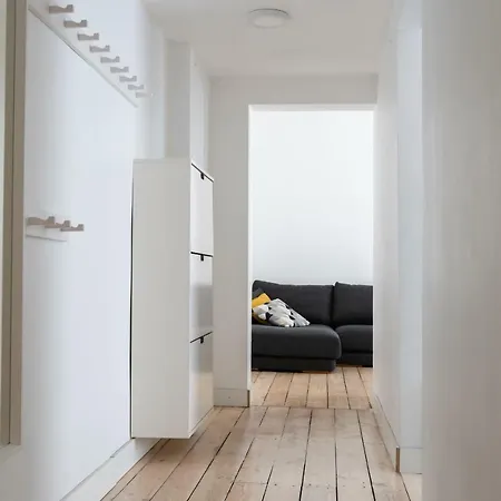 Quiet Center With 2 Bedrooms Dzīvoklis *