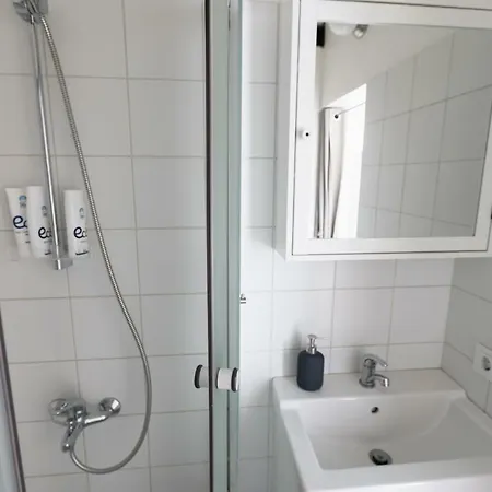 Quiet Center With 2 Bedrooms ריגה
